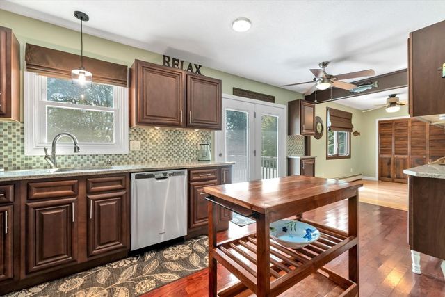 66 Sheaffer Rd, Barnstable, MA 02632