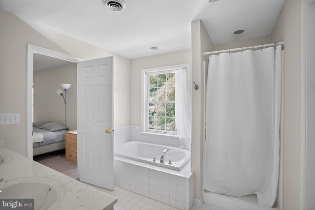 4 PRESCOTT LN, Fredericksburg, VA 22405