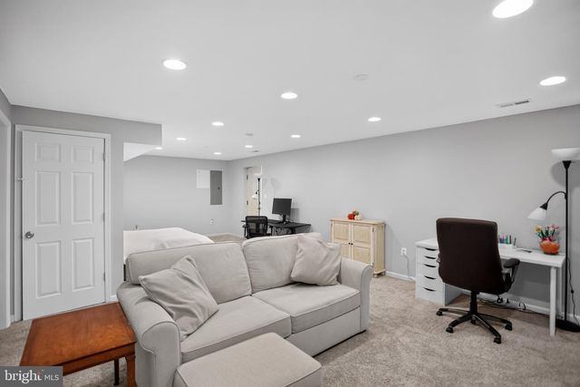 4 PRESCOTT LN, Fredericksburg, VA 22405