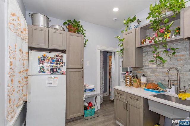 94 Summer Street, Passaic, NJ 07055