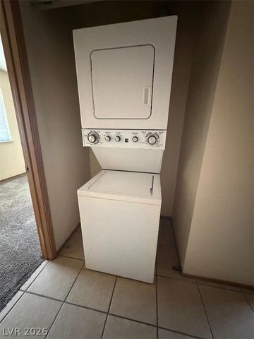 2201 Mars Avenue E, North Las Vegas, NV 89030
