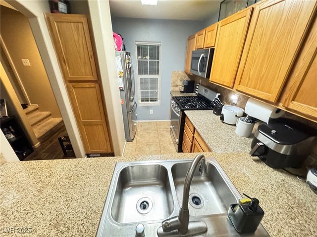 6263 Oread Avenue, Las Vegas, NV 89139