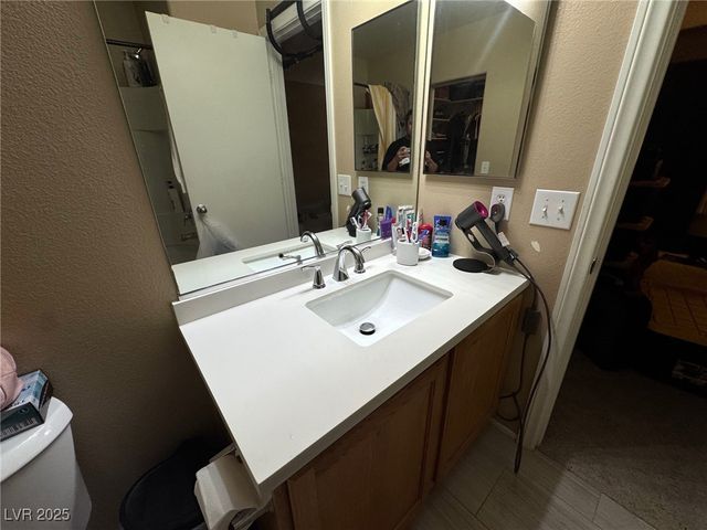 6263 Oread Avenue, Las Vegas, NV 89139