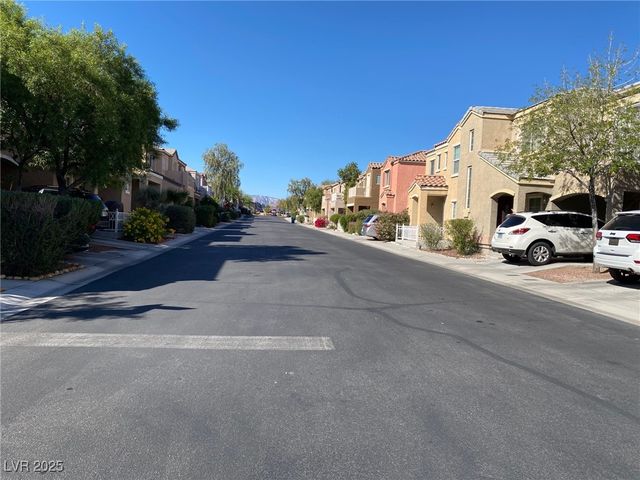 6263 Oread Avenue, Las Vegas, NV 89139