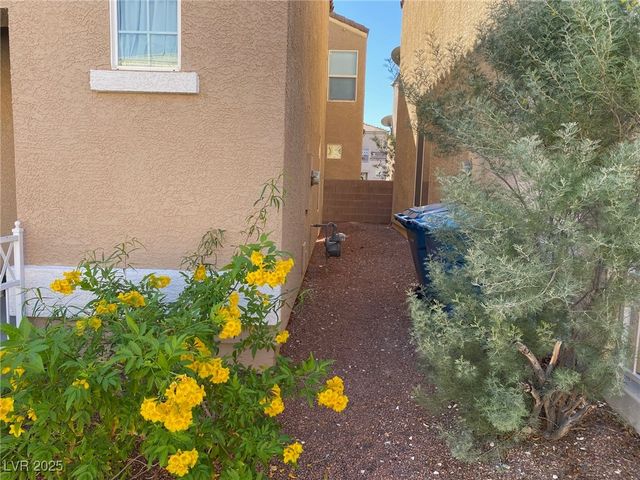 6263 Oread Avenue, Las Vegas, NV 89139