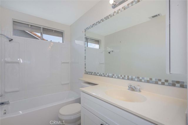 16142 Nippet Lane, Moreno Valley, CA 92551