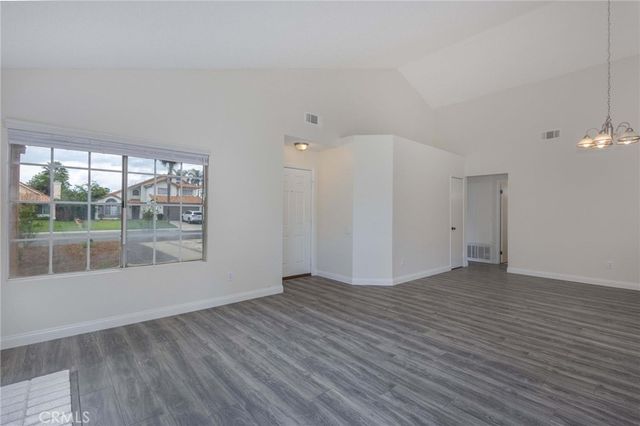 16142 Nippet Lane, Moreno Valley, CA 92551