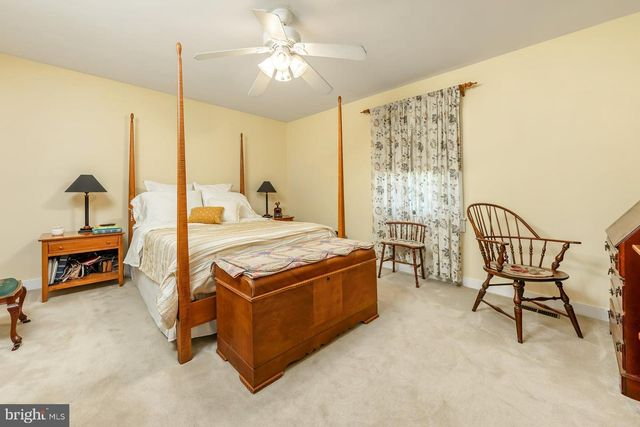 747 WILLOW DR, Gibbstown, NJ 08027