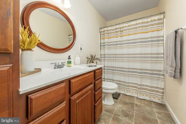 747 WILLOW DR, Gibbstown, NJ 08027