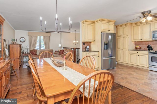 747 WILLOW DR, Gibbstown, NJ 08027