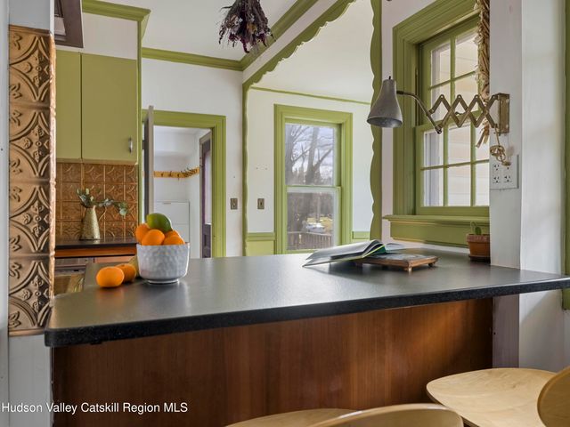 7432 S Broadway, Red Hook, NY 12571