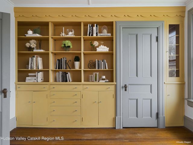 7432 S Broadway, Red Hook, NY 12571