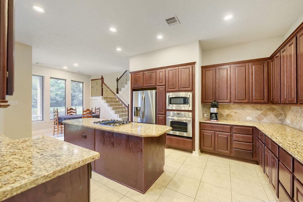 11 Spotted Lily Way, Magnolia, TX 77354