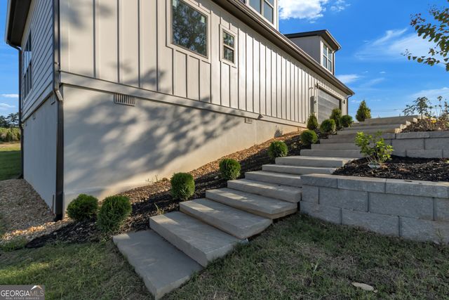 524 Martins Chapel Road, Lawrenceville, GA 30045