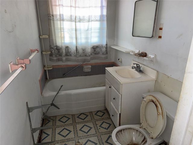 732 7TH STREET NE, Winter Haven, FL 33881