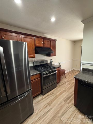 3733 Catawba Creek Drive, Gastonia, NC 28056