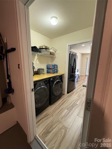 3733 Catawba Creek Drive, Gastonia, NC 28056