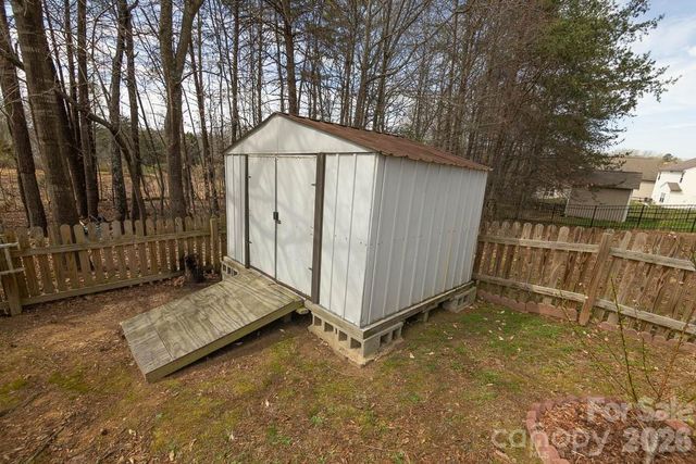 3733 Catawba Creek Drive, Gastonia, NC 28056