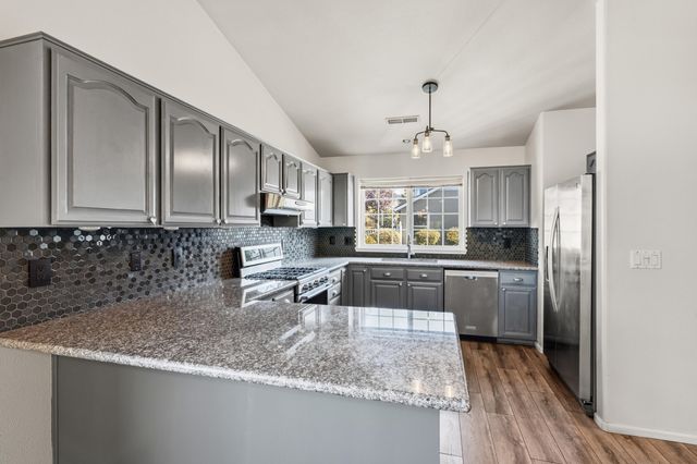 1224 N Modoc Avenue 57, Medford, OR 97504