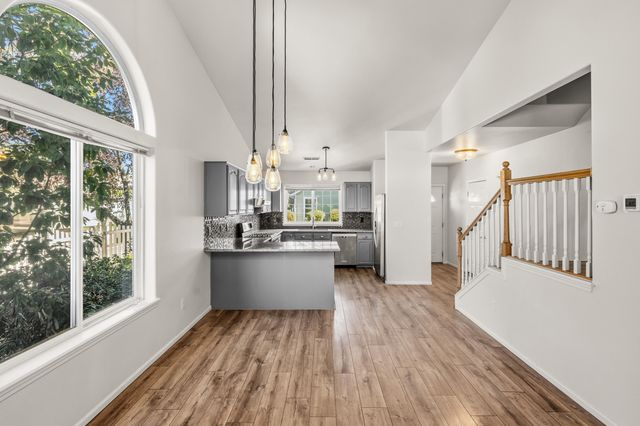 1224 N Modoc Avenue 57, Medford, OR 97504