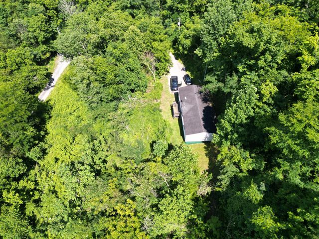 242 Lynch Ln, Gainesboro, TN 38562
