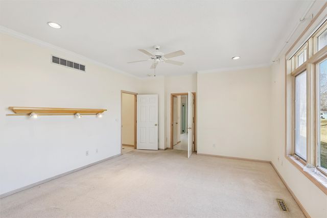 1104 Glen Oaks Drive, West Des Moines, IA 50266