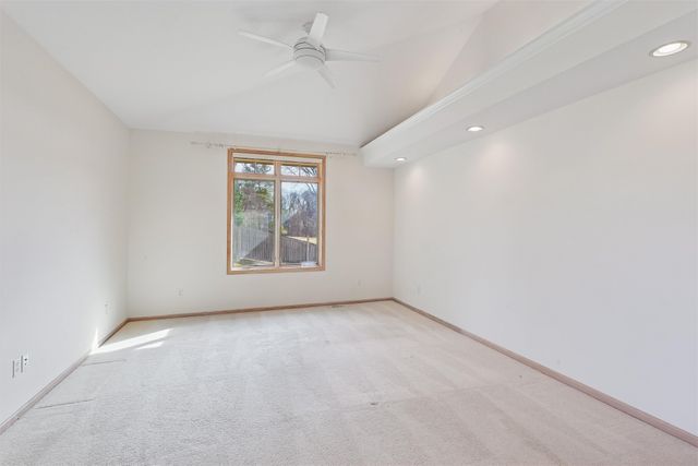 1104 Glen Oaks Drive, West Des Moines, IA 50266