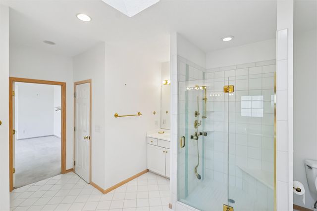 1104 Glen Oaks Drive, West Des Moines, IA 50266