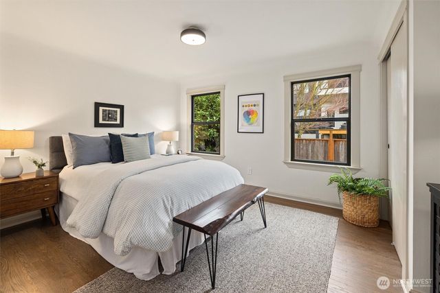 2512 Nob Hill Avenue N, Seattle, WA 98109