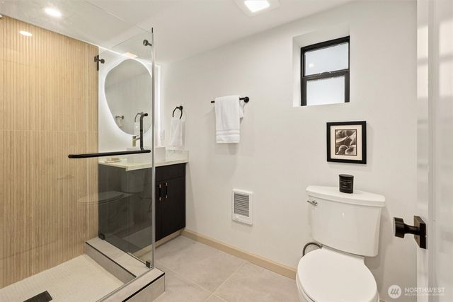 2512 Nob Hill Avenue N, Seattle, WA 98109