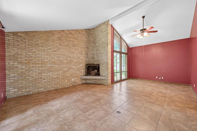 219 Cardinal Drive, Liberty, TX 77575