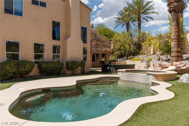 2451 Hollow Rock Court, Las Vegas, NV 89135