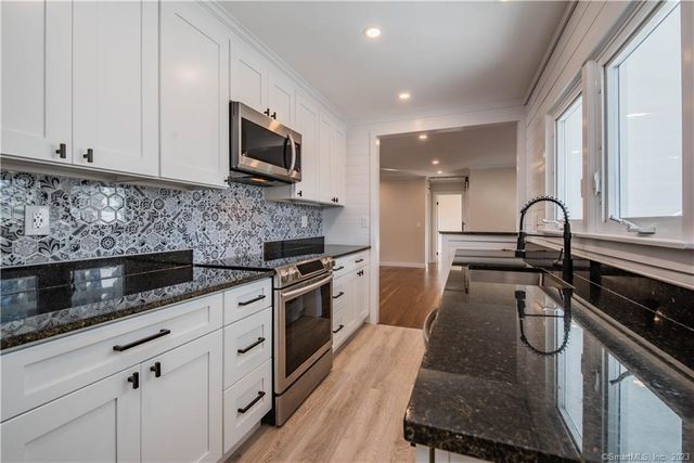 365 Woodbury Road, Watertown, CT 06795