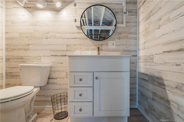 365 Woodbury Road, Watertown, CT 06795