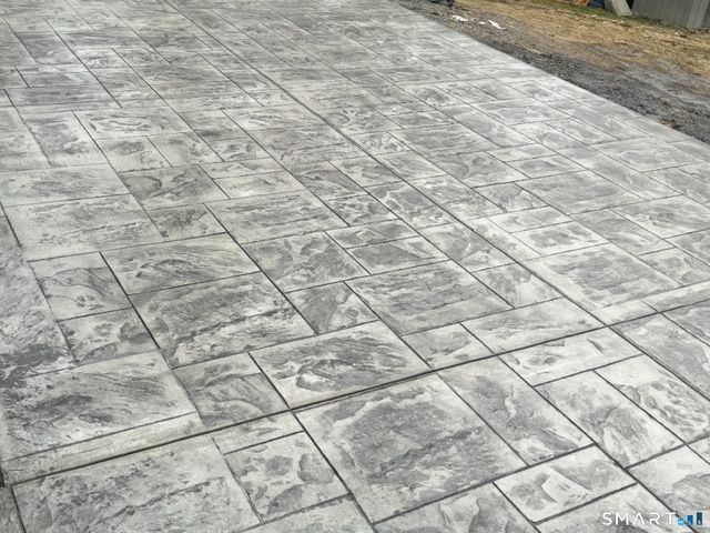 365 Woodbury Road, Watertown, CT 06795