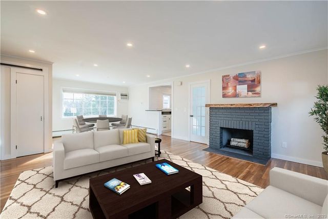 365 Woodbury Road, Watertown, CT 06795