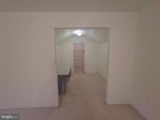 6 TAYLOR DR, Reading, PA 19606