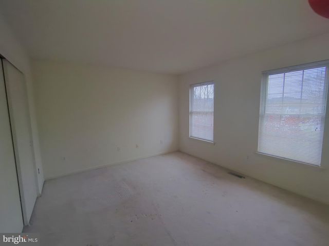 6 TAYLOR DR, Reading, PA 19606