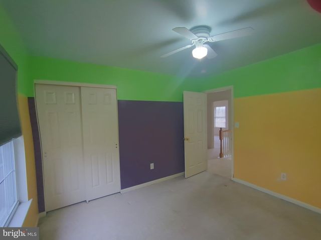 6 TAYLOR DR, Reading, PA 19606