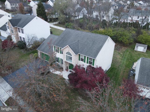 6 TAYLOR DR, Reading, PA 19606