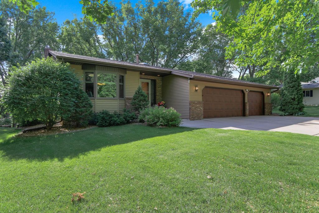 1935 Humboldt Avenue, West Saint Paul, MN 55118