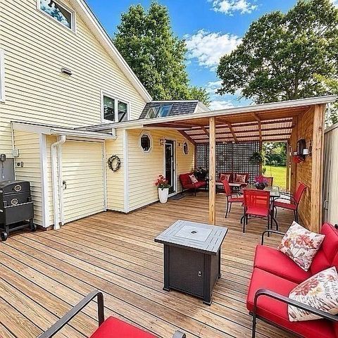 57 Morton Ave., Dartmouth, MA 02747