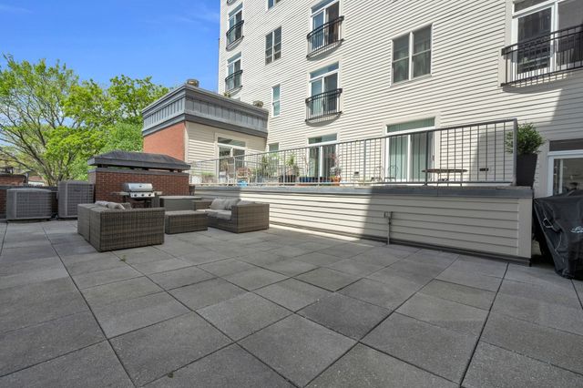 1723 Washington St 410, Boston, MA 02118