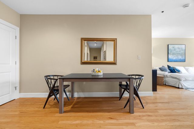 1723 Washington St 410, Boston, MA 02118