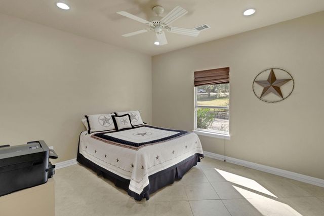 290 Harbor Run Drive, Coldspring, TX 77331