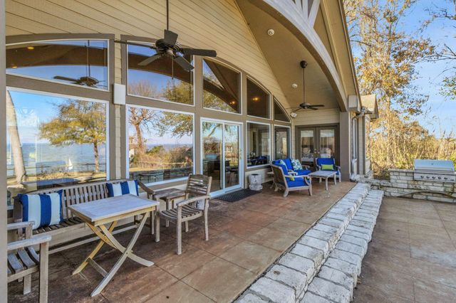 290 Harbor Run Drive, Coldspring, TX 77331