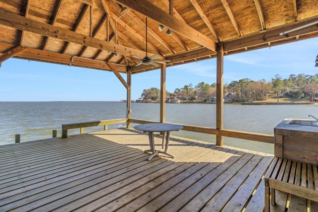 290 Harbor Run Drive, Coldspring, TX 77331