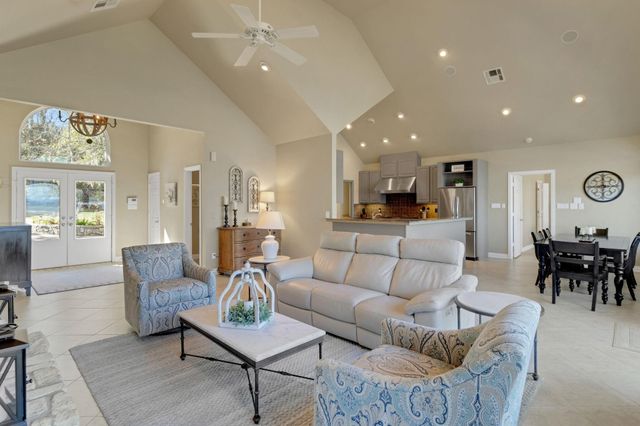 290 Harbor Run Drive, Coldspring, TX 77331