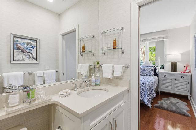 350 GULF OF MEXICO DRIVE 219, Longboat Key, FL 34228