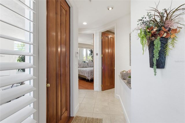 350 GULF OF MEXICO DRIVE 219, Longboat Key, FL 34228